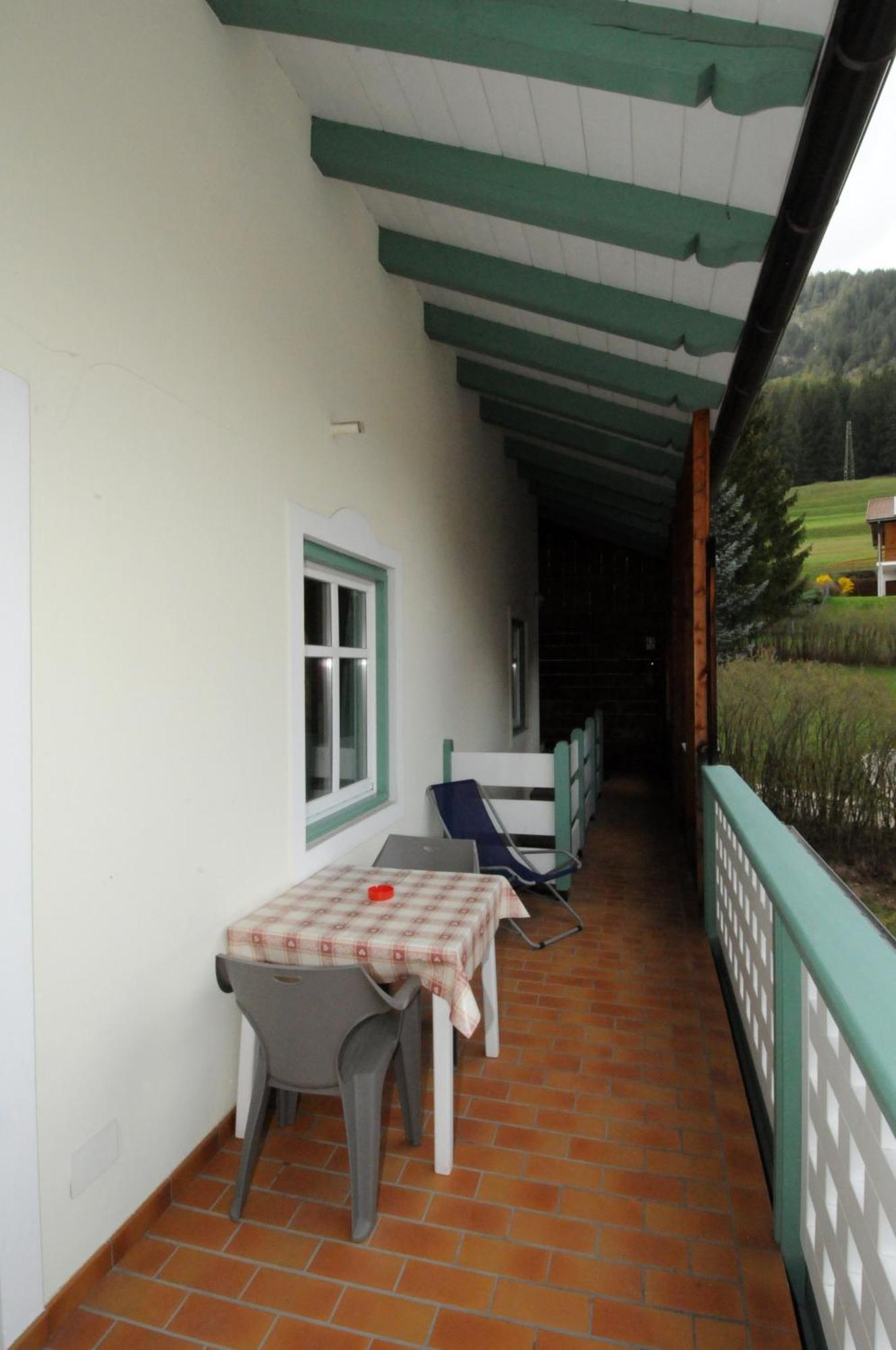 Appartamento Casa Al Mesdì Pozza di Fassa Esterno foto