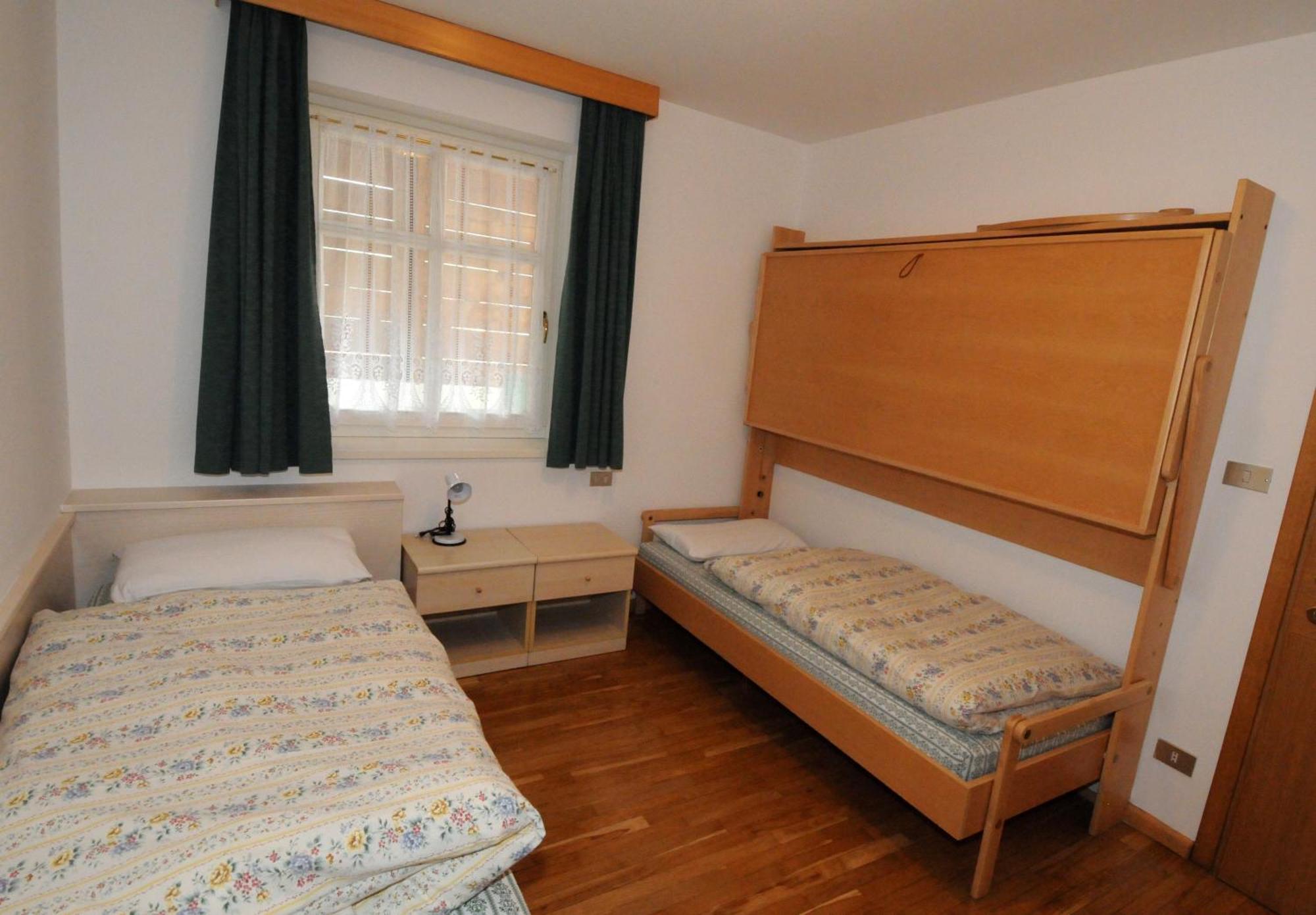 Appartamento Casa Al Mesdì Pozza di Fassa Esterno foto